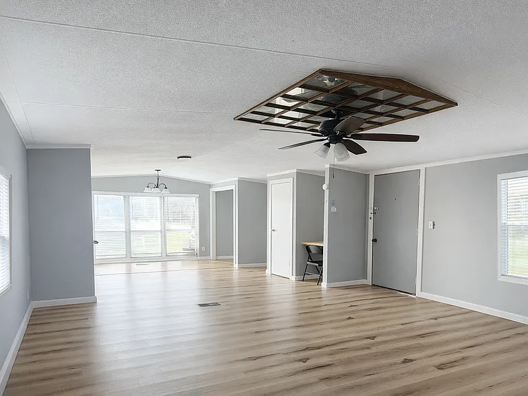 213 Charolais St — Photo 11
