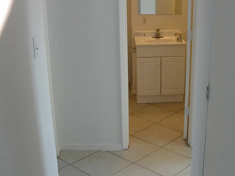 3221 La Avenida De San Marcos — Photo 4