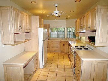 1st image of 412 N Joesler Ct