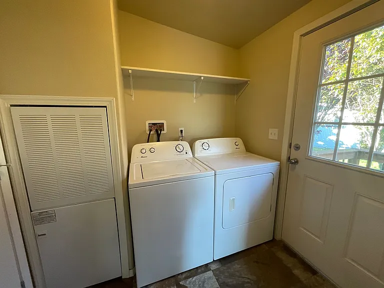 8477 Selder Rd — Photo 5