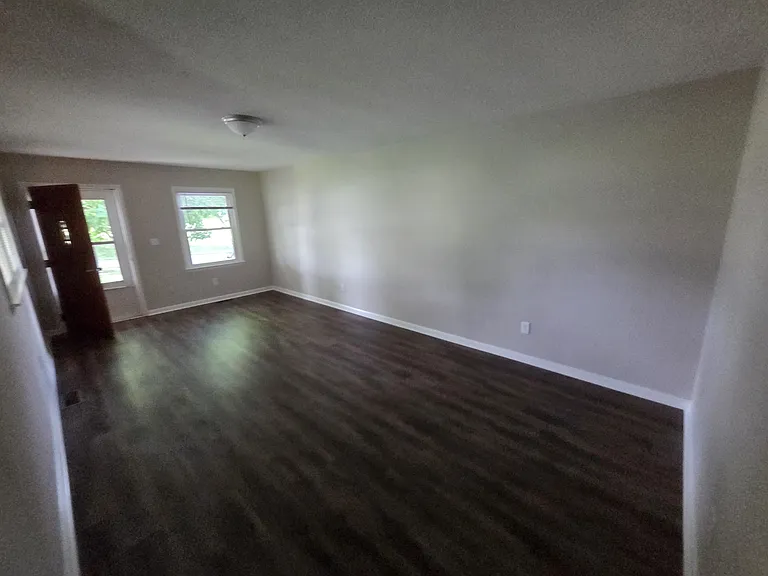 609 Owen St #609 — Photo 3