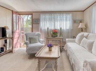 5 Bay Ave, Southampton, NY 11963