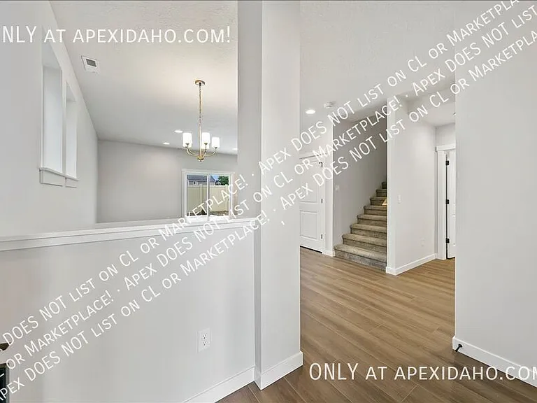4264 W Topeka St — Photo 3