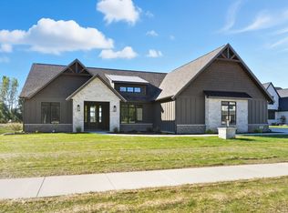 1353 Cascata Trl, Huntertown, IN