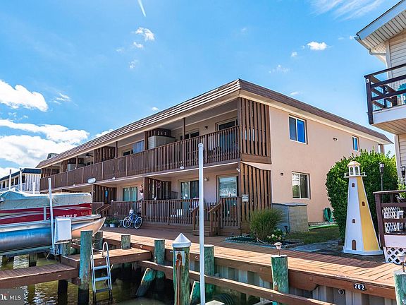 2nd image of 128 Captains Quarters Rd Unit 201