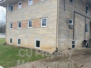 202 S Lynn St #3, Urbana, IL 61802