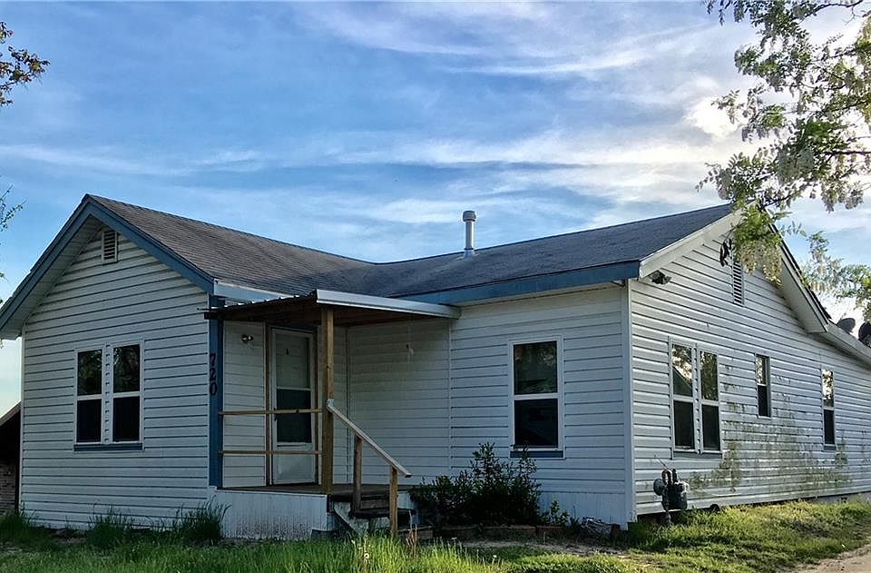 2nd image of 720 S Pottenger Ave