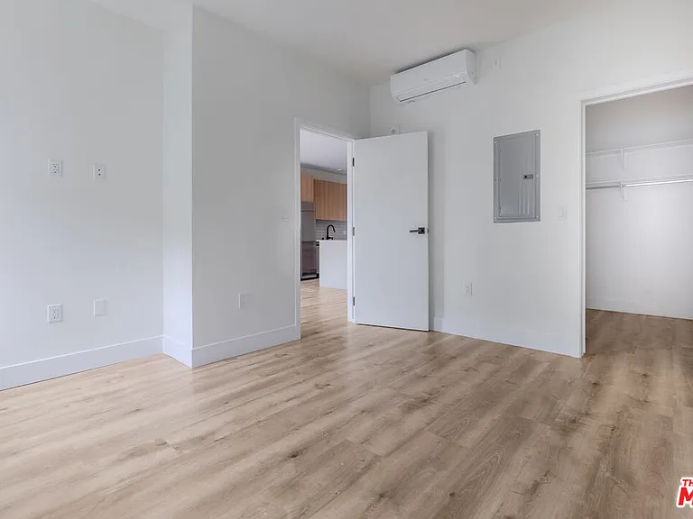 5657 Virginia Ave #202 — Photo 10