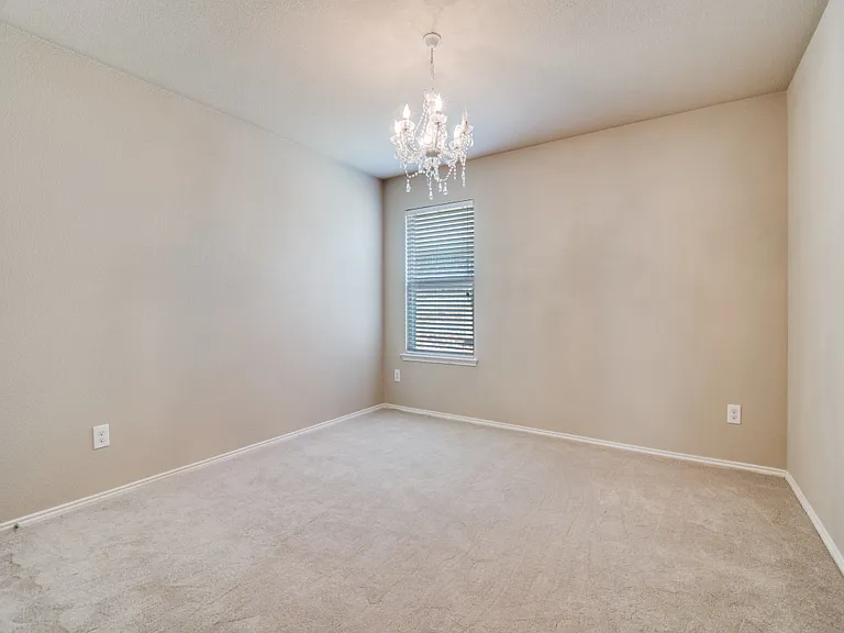 2302 Tombstone Rd — Photo 22