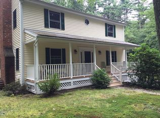 1 Butterhill Rd, Pelham, MA 01002