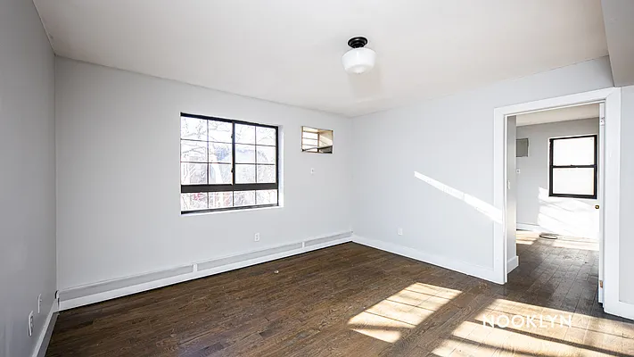 Rented by Nooklyn NYC LLC | media 4
