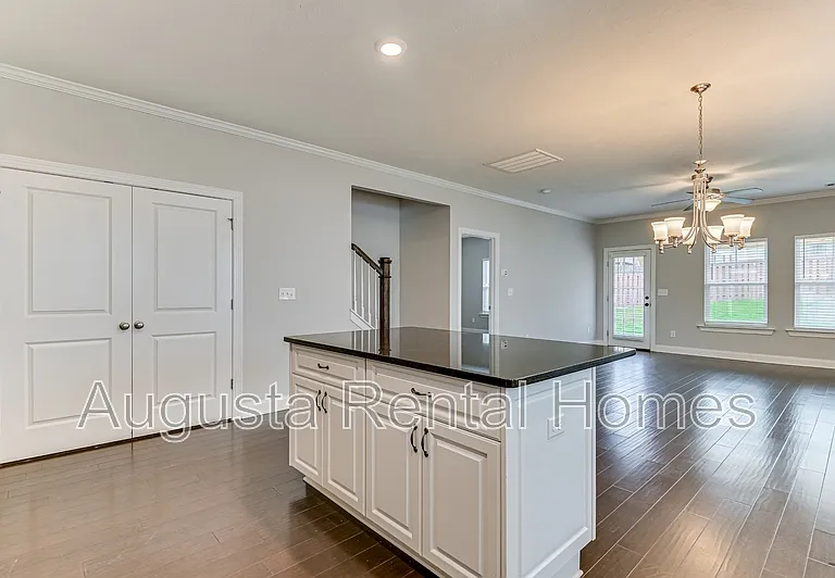 5107 Heathbrook Dr — Photo 14