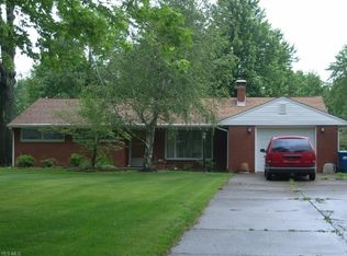 39650 Robert Ln, Elyria, OH 44035