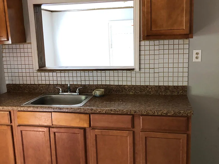 295 Stardust Dr — Photo 4