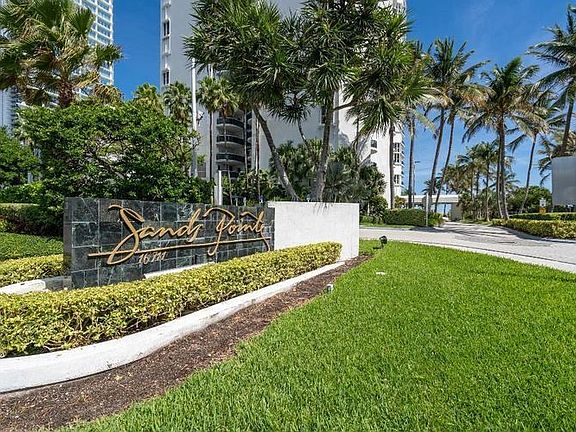 5th image of 16711 Collins Ave APT 1007