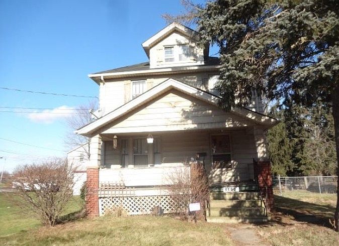 1st image of 2344 Donald Ave