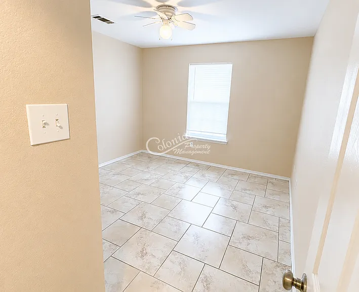 1307 Copper Creek Dr — Photo 11