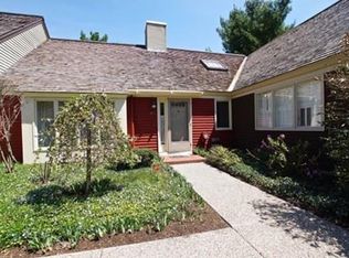 104 Potter Pond, Lexington, MA 02421