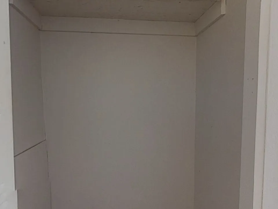 Entrance lobby Closet