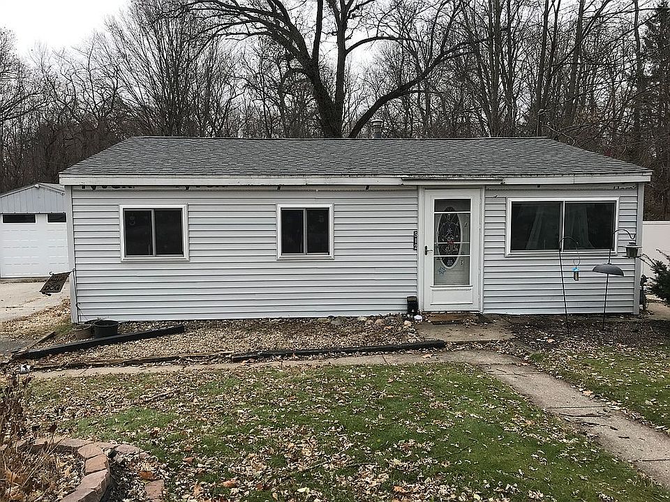 1st image of 512 Superior St