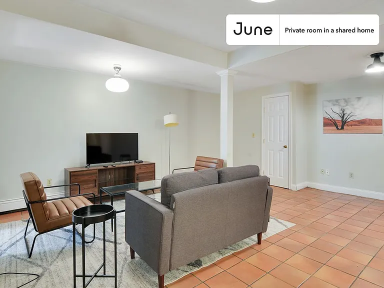 17 Cummings Rd #A — Photo 4