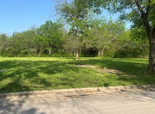 1604 Clark St, Greenville, TX 75401