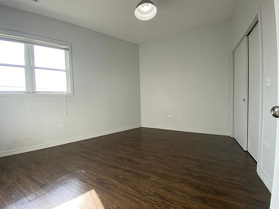 4th image of 2502 N Clybourn Ave #205