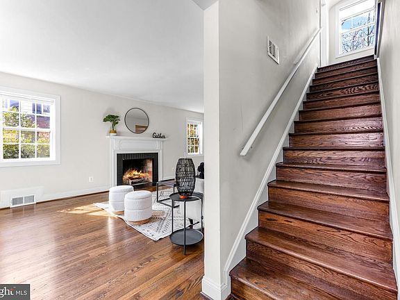 5th image of 5512 Woodlawn Rd