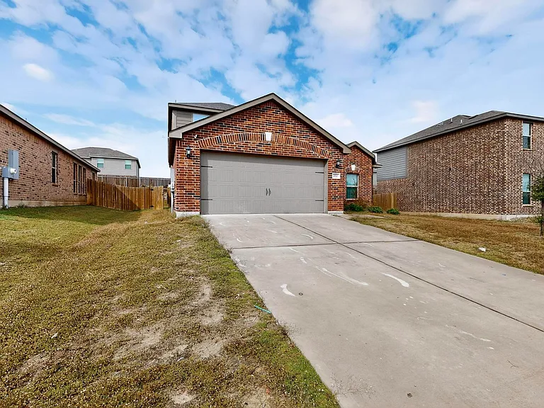 272 Moonstone Way — Photo 3