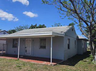 578 W 2nd St, Riviera Beach, FL 33404