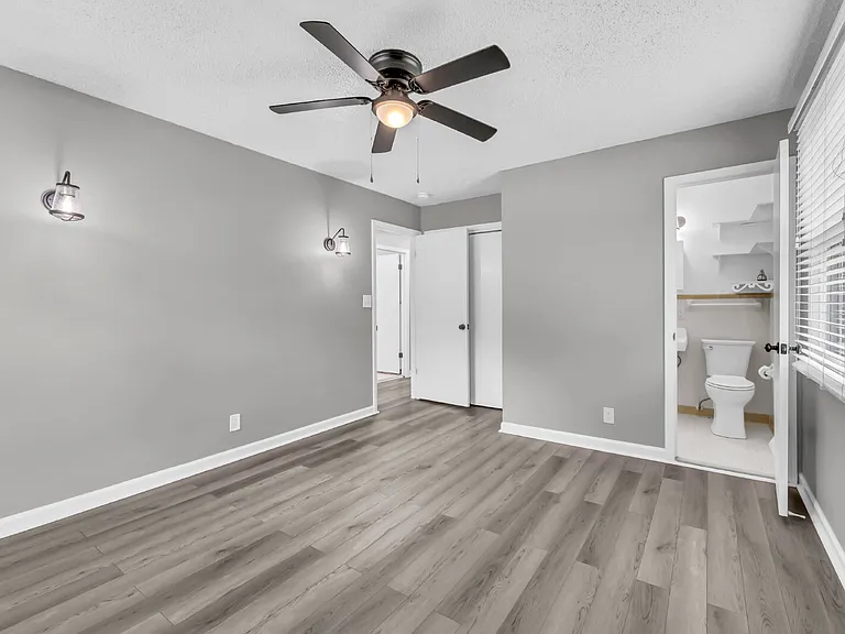 409 Christopher Dr — Photo 17