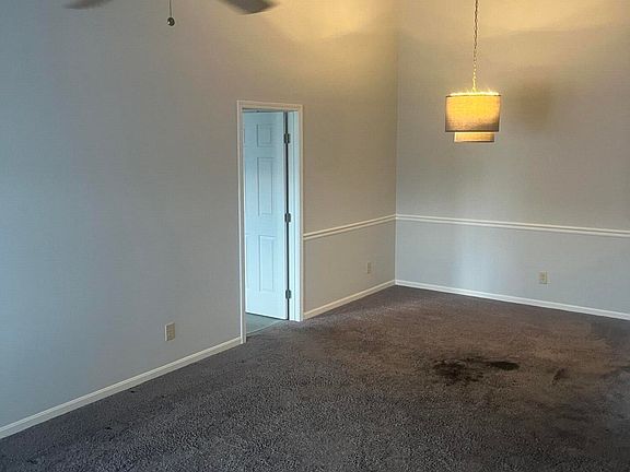 3rd image of 170 Herrington Ct APT 12