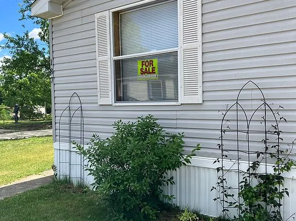 187 Carolyn Ave, Jackson, MI 49203