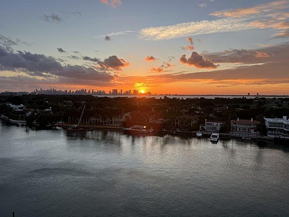 5th image of 5600 Collins Ave #560011P