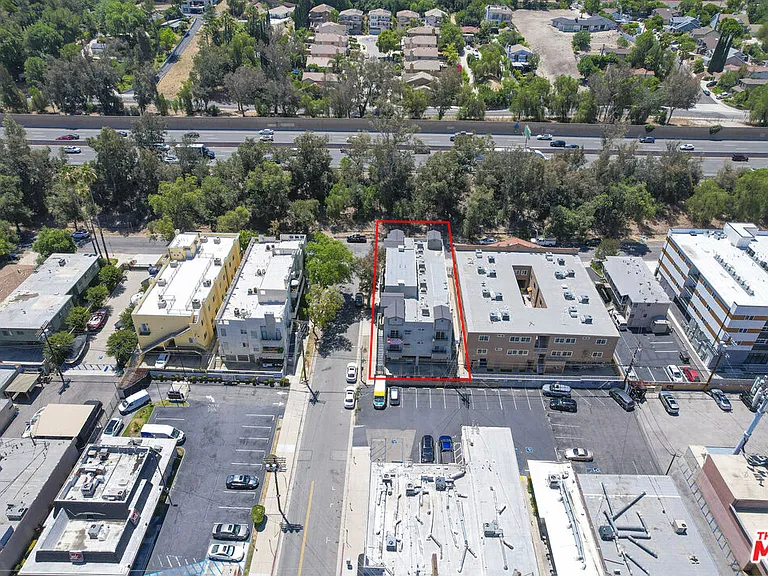 22705 Del Valle St #5 — Photo 18
