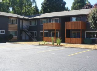 1184 NE Turner Dr, Hillsboro, OR 97124