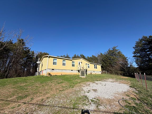 4th image of 906 Bay Rd