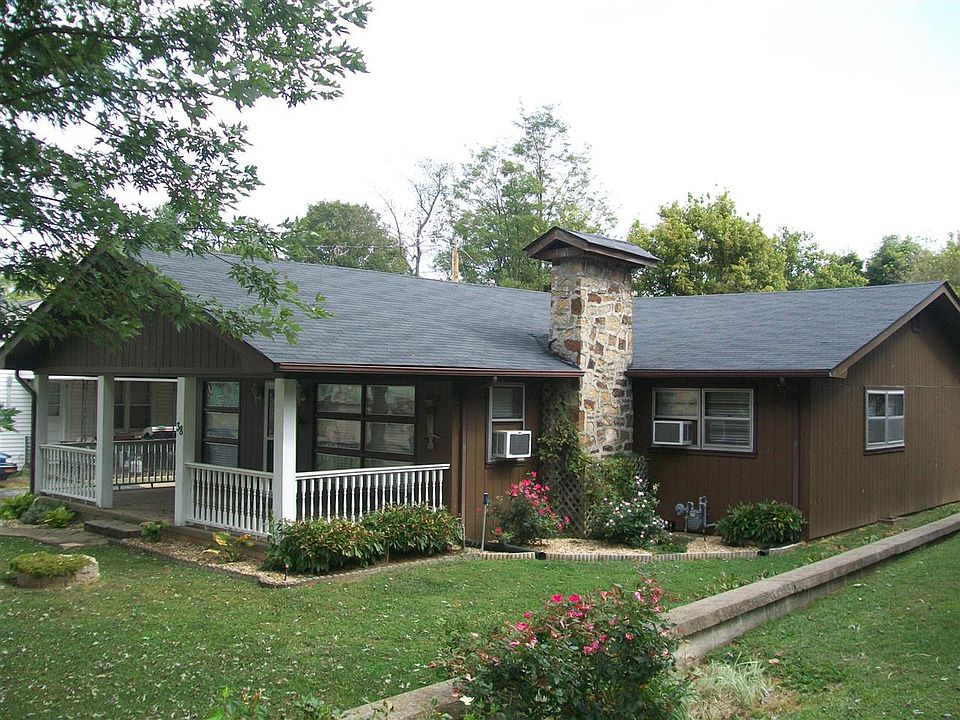 1st image of 38 E Gossom Ave