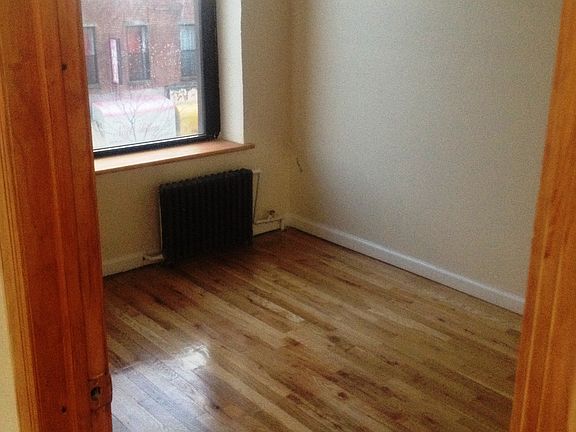 4th image of 240 Saint James Pl