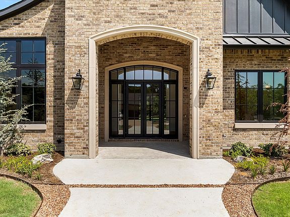 4th image of 1602 Mariah Ct