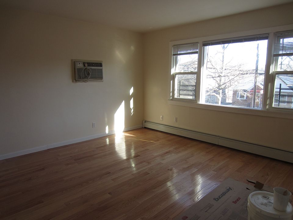 1st image of 16219 76th Avenue # Fl 2nd