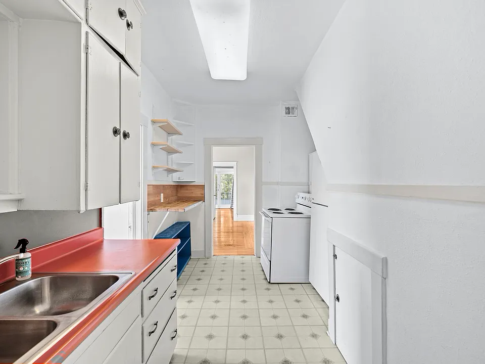 802 E Baldwin Ave #4