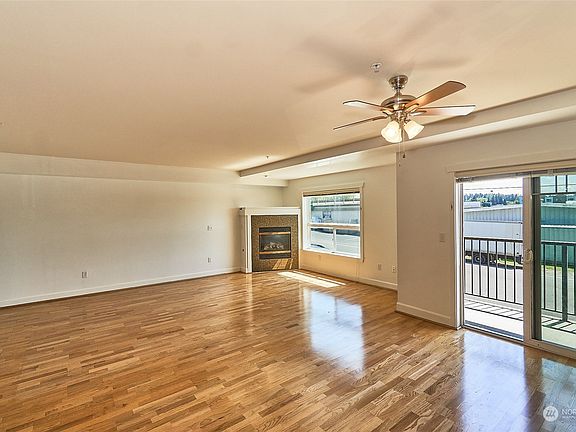 4th image of 22226 6th Ave S #205