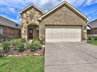6866 Catalpa Bluff Ln, Dickinson, TX 77539