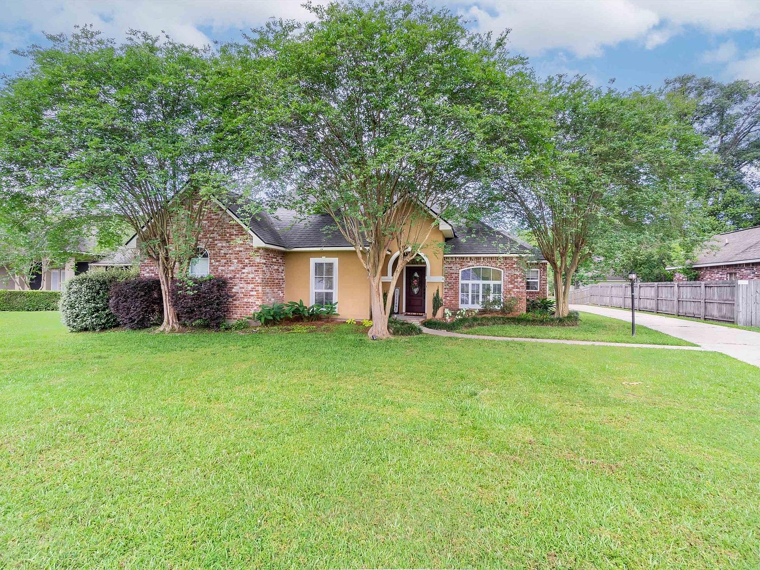 1644 River Run Dr, Denham Springs, LA 70726 | MLS #2023007952 | Zillow