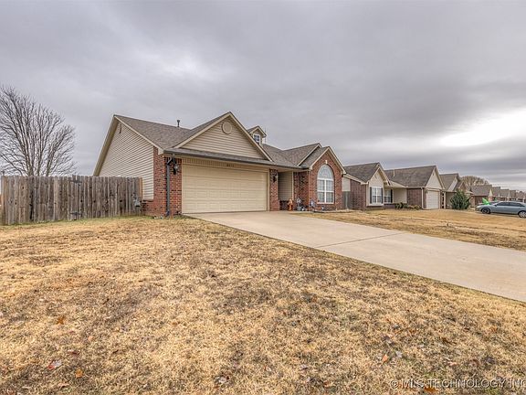 2nd image of 8913 S 257th East Pl E