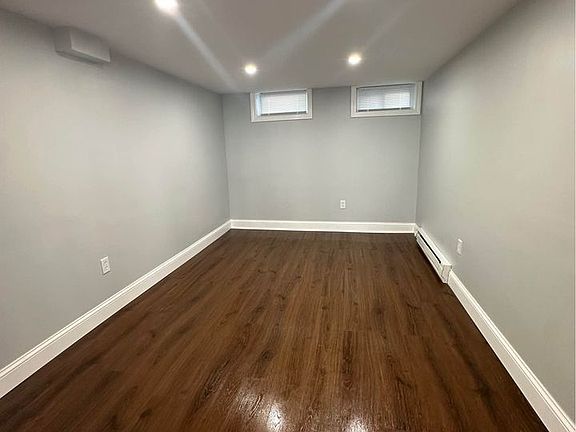 4th image of 27 Ferncliff Ave #3