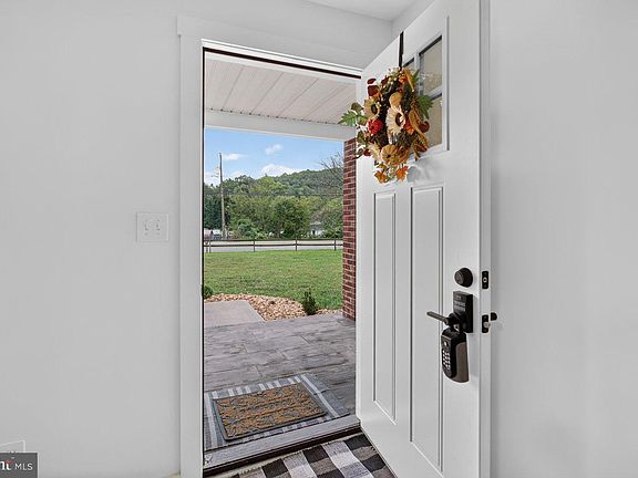 4th image of 10840 Rawley Pike