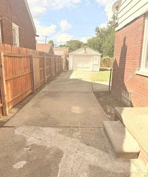 16209 Tacoma St — Photo 24