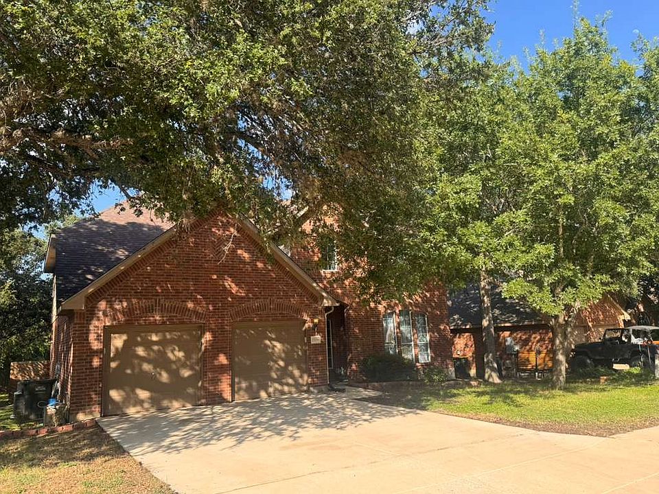1st image of 2524 Woodbridge Way